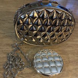 Vintage Metal handbag with makeup mirror
